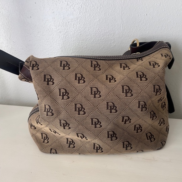 Authentic Dooney & Bourke Bag - Picture 2 of 5